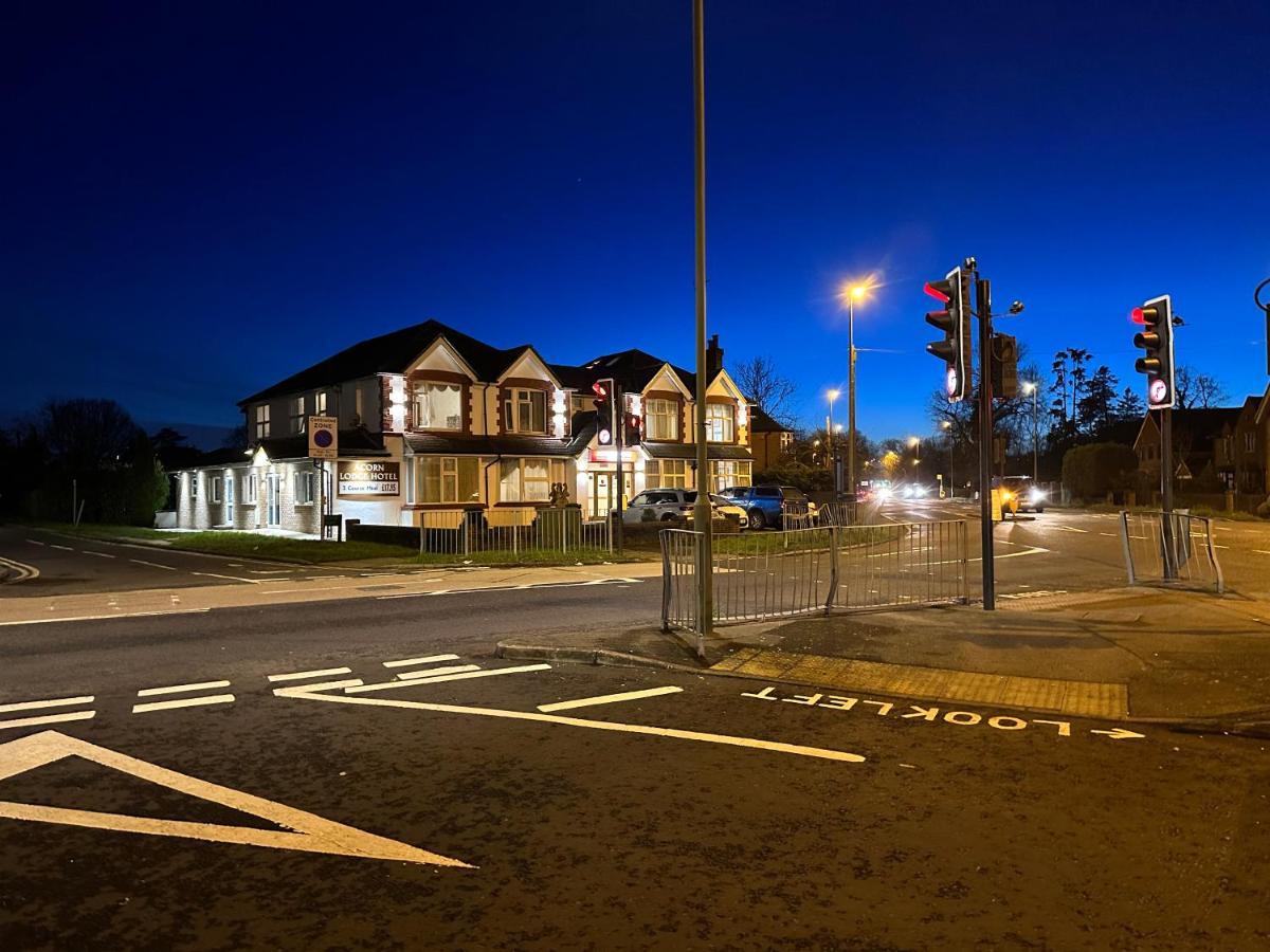 Acorn Lodge Hotel Gatwick & Parking Горлі Екстер'єр фото