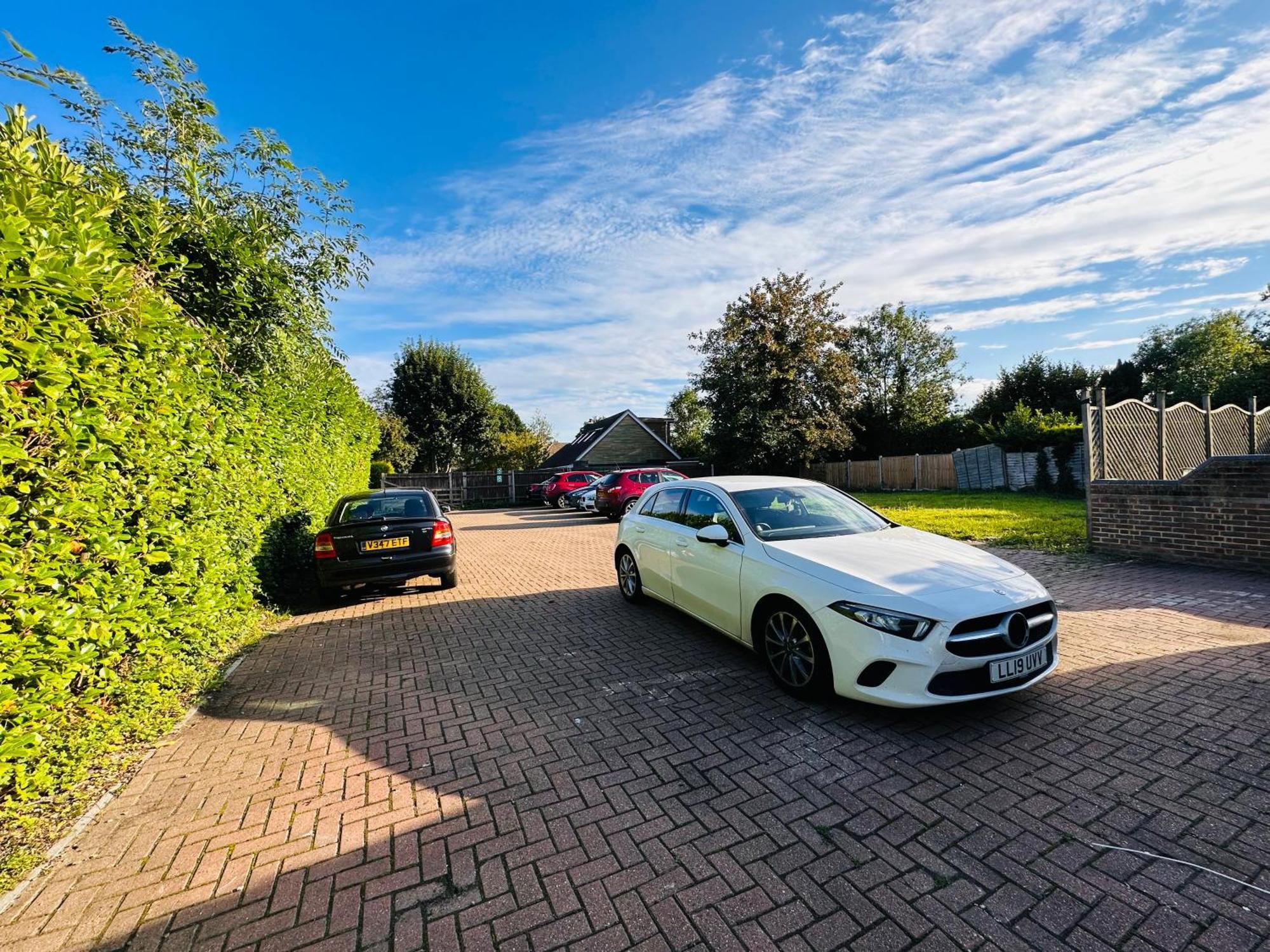 Acorn Lodge Hotel Gatwick & Parking Горлі Екстер'єр фото