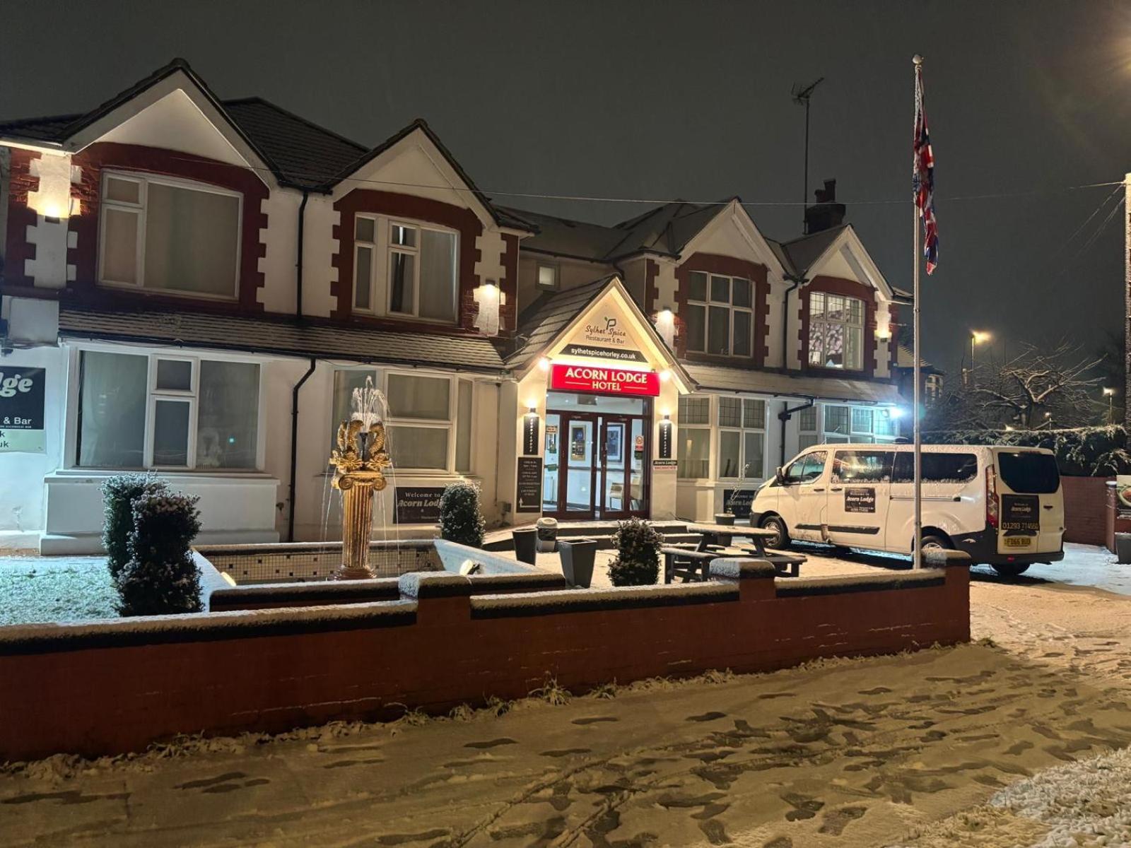 Acorn Lodge Hotel Gatwick & Parking Горлі Екстер'єр фото