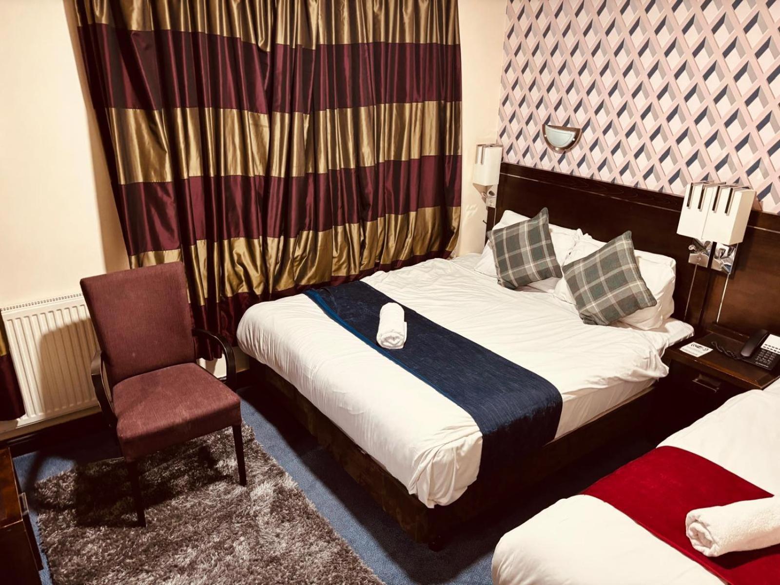 Acorn Lodge Hotel Gatwick & Parking Горлі Екстер'єр фото